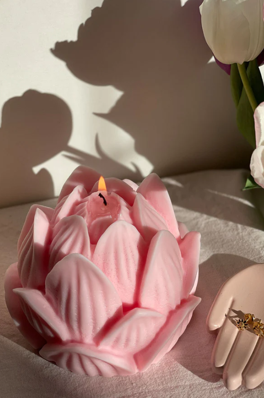 The Sacred Lotus Flower Candle - Soleil Candle Collections